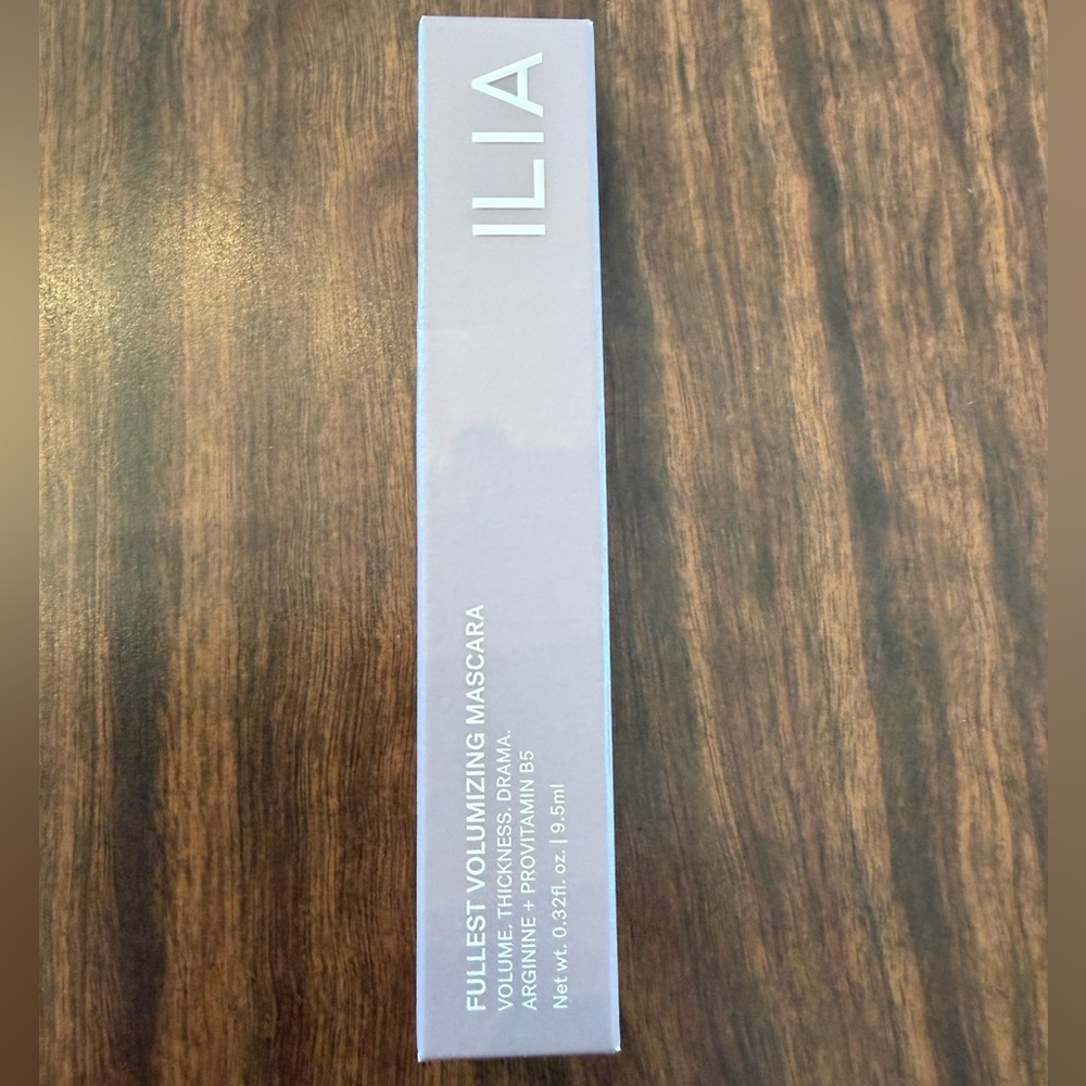 ILIA Fullest Volumizing Mascara - Classic Black